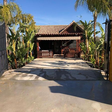 Casa De Madera El Oasis El Palomar Villa Seville Exterior photo