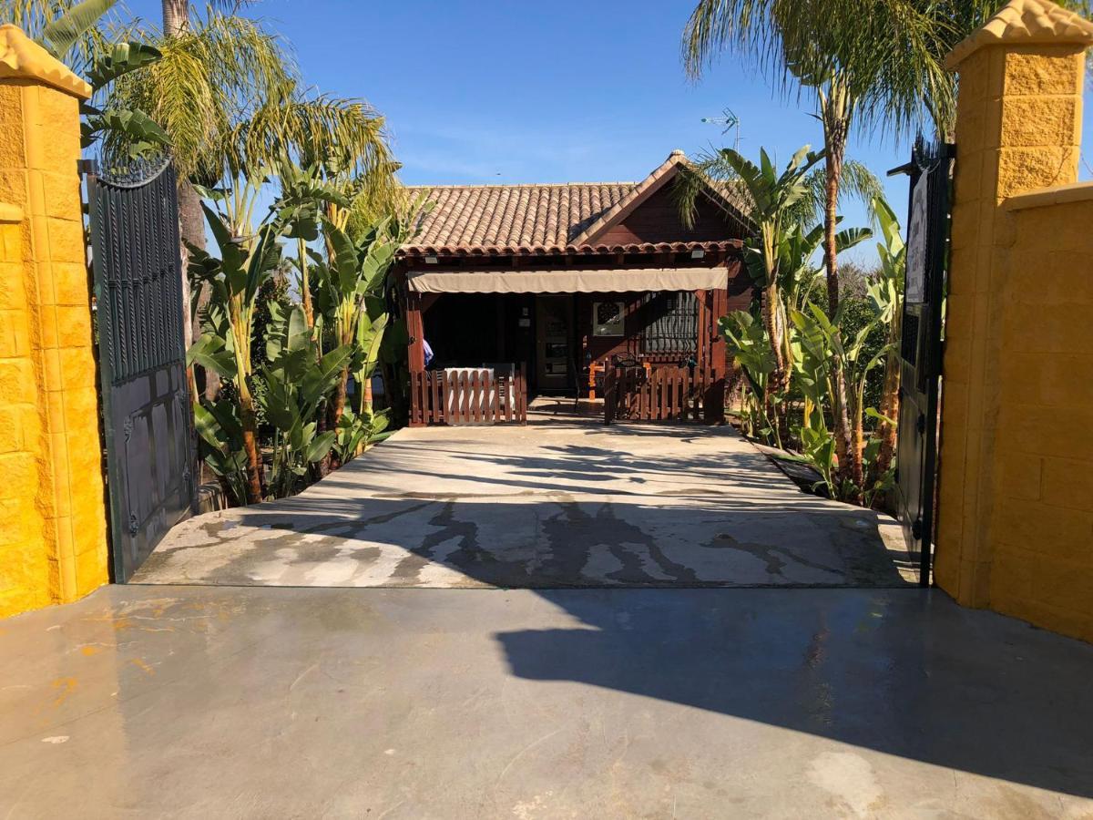 Casa De Madera El Oasis El Palomar Villa Seville Exterior photo